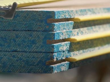 A STRUCTApanel smooth panel corner with blue edge