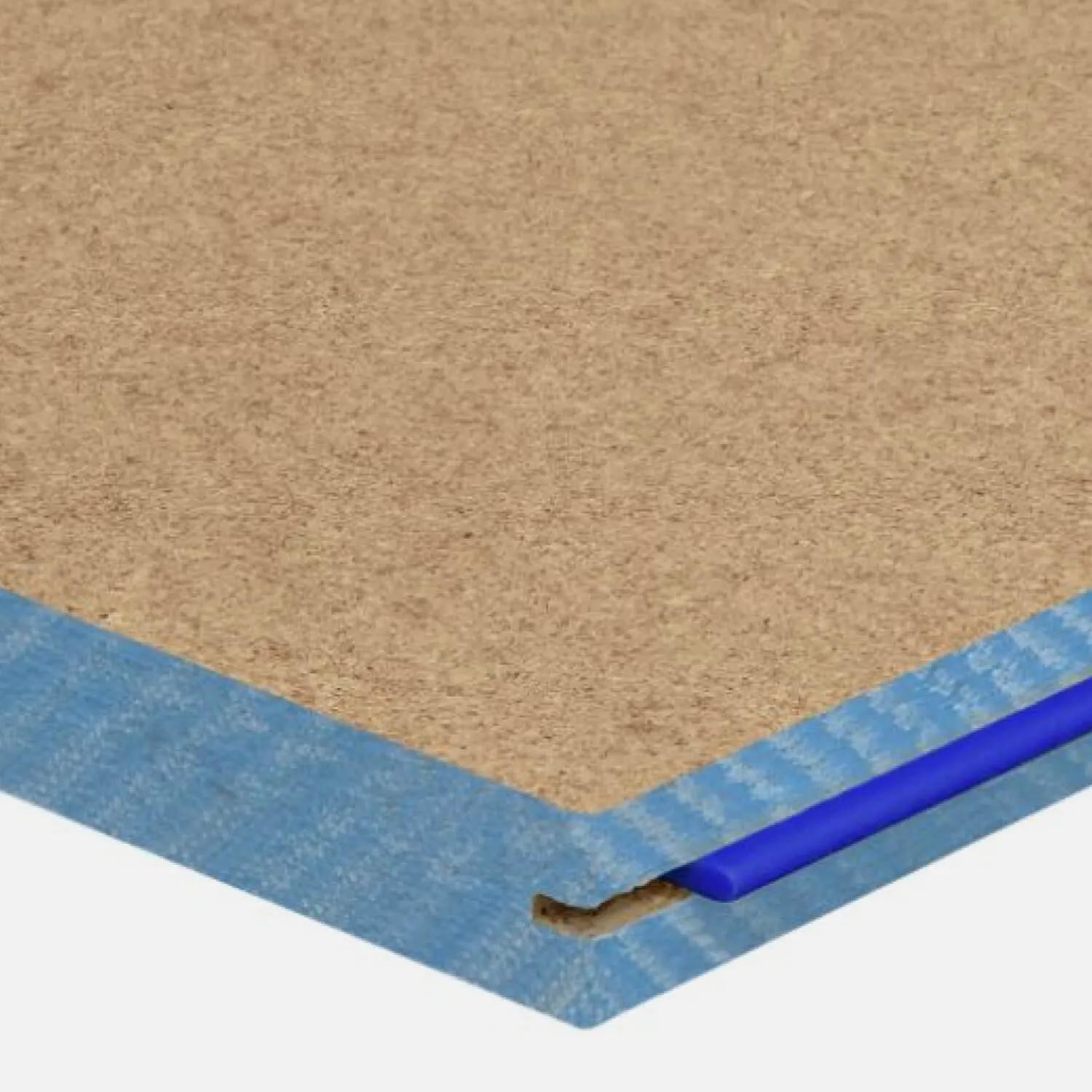 Close-up of a termite-treated Blue tongue STRUCTAflor panel edge
