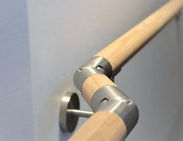 Metal adjustable bend on timber railing