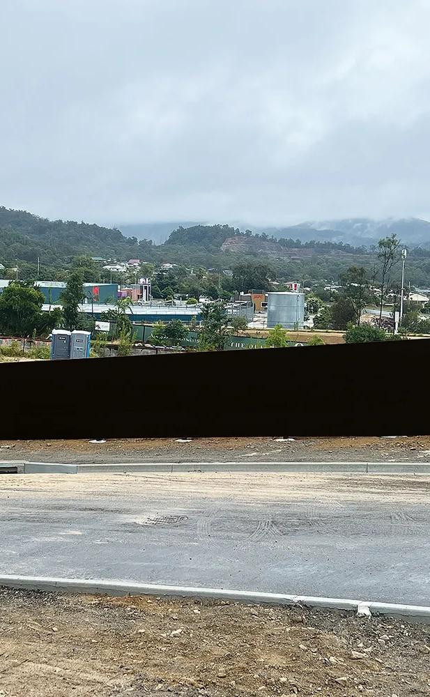 Porta Structapanel hoarding application