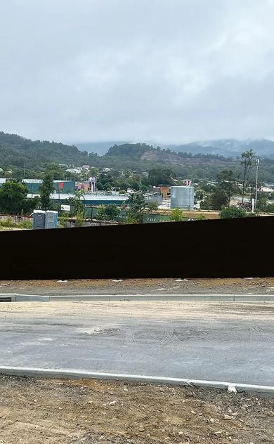Porta Structapanel hoarding application