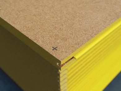 Yellow tongue marking on a STRUCTAflor panel