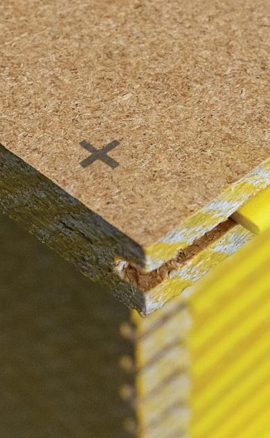 Yellow tongue marking on a STRUCTAflor panel